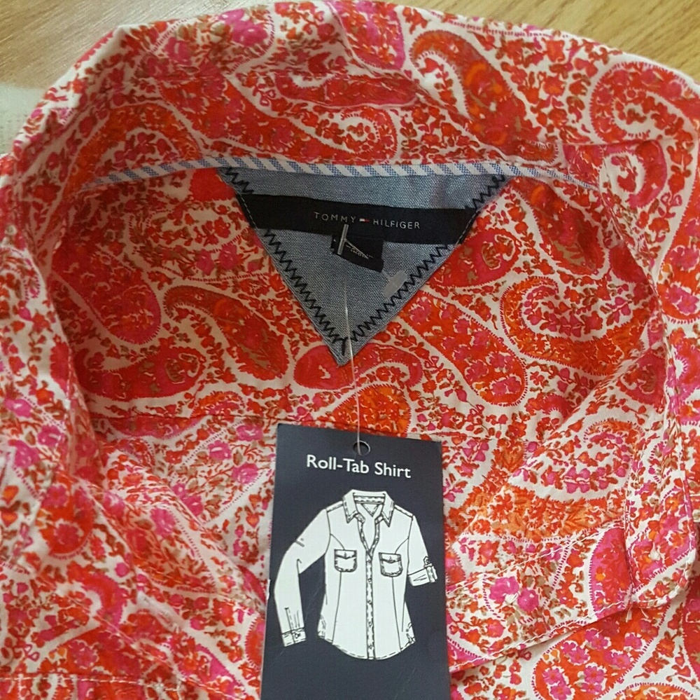 Tommy Hilfiger button down roll tab collared shirt - Picture 3 of 3